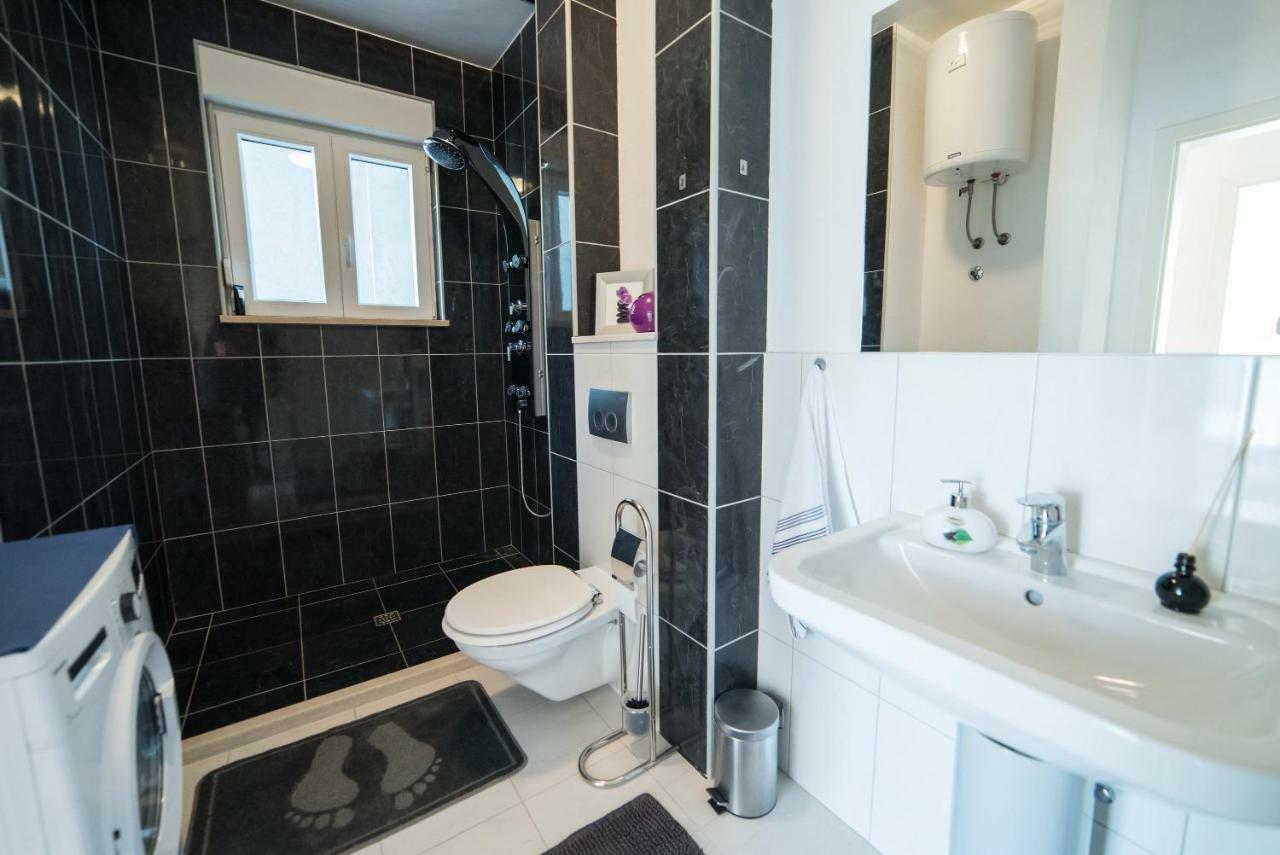 De Luxe Apartment Mediteran 1**** ซาตอน ภายนอก รูปภาพ