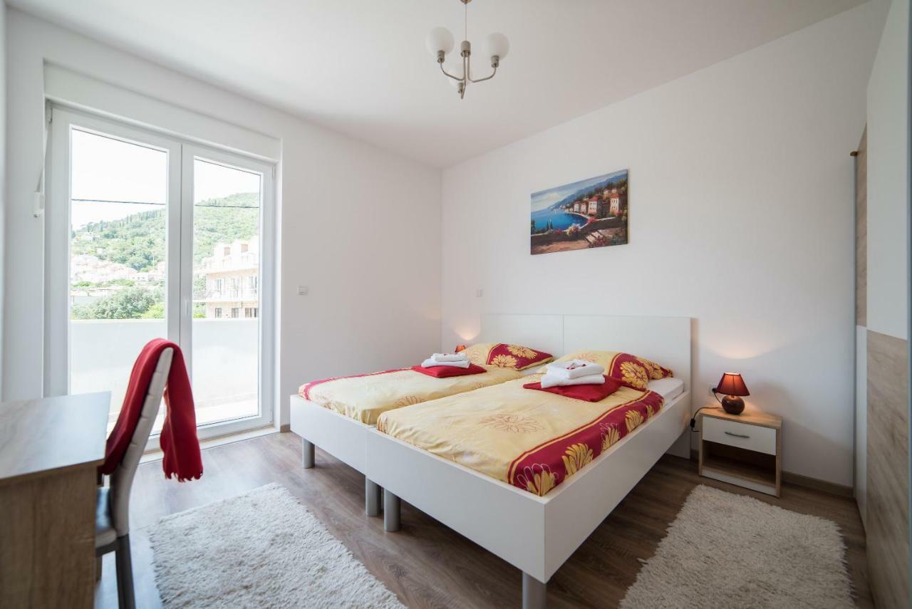 De Luxe Apartment Mediteran 1**** ซาตอน ภายนอก รูปภาพ